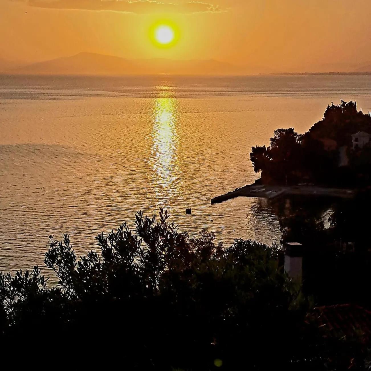 Mesonisi Με Υπέροχη Θέα Στον Παγασητικό!! Villa Afissos Exterior photo