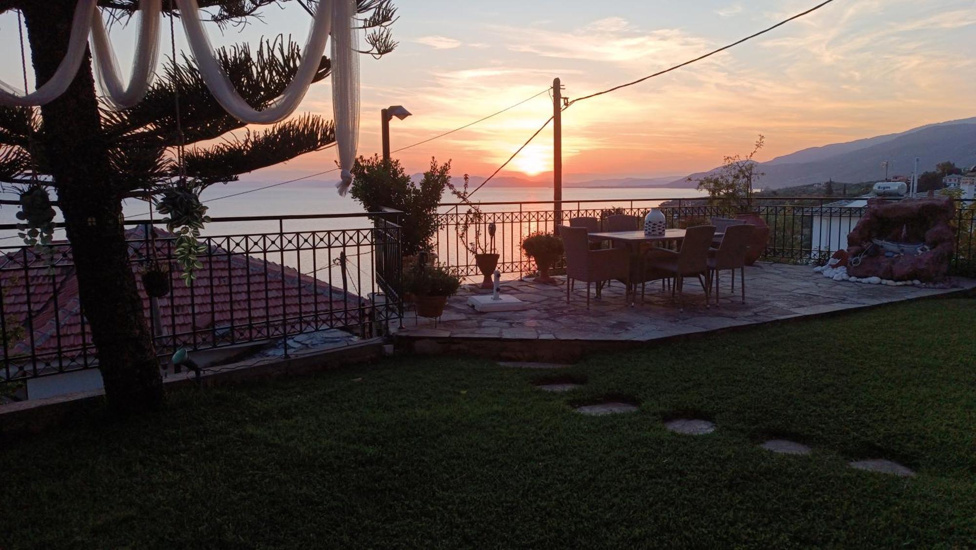 Mesonisi Με Υπέροχη Θέα Στον Παγασητικό!! Villa Afissos Exterior photo